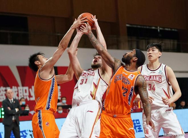 往往是决定 往往是决定