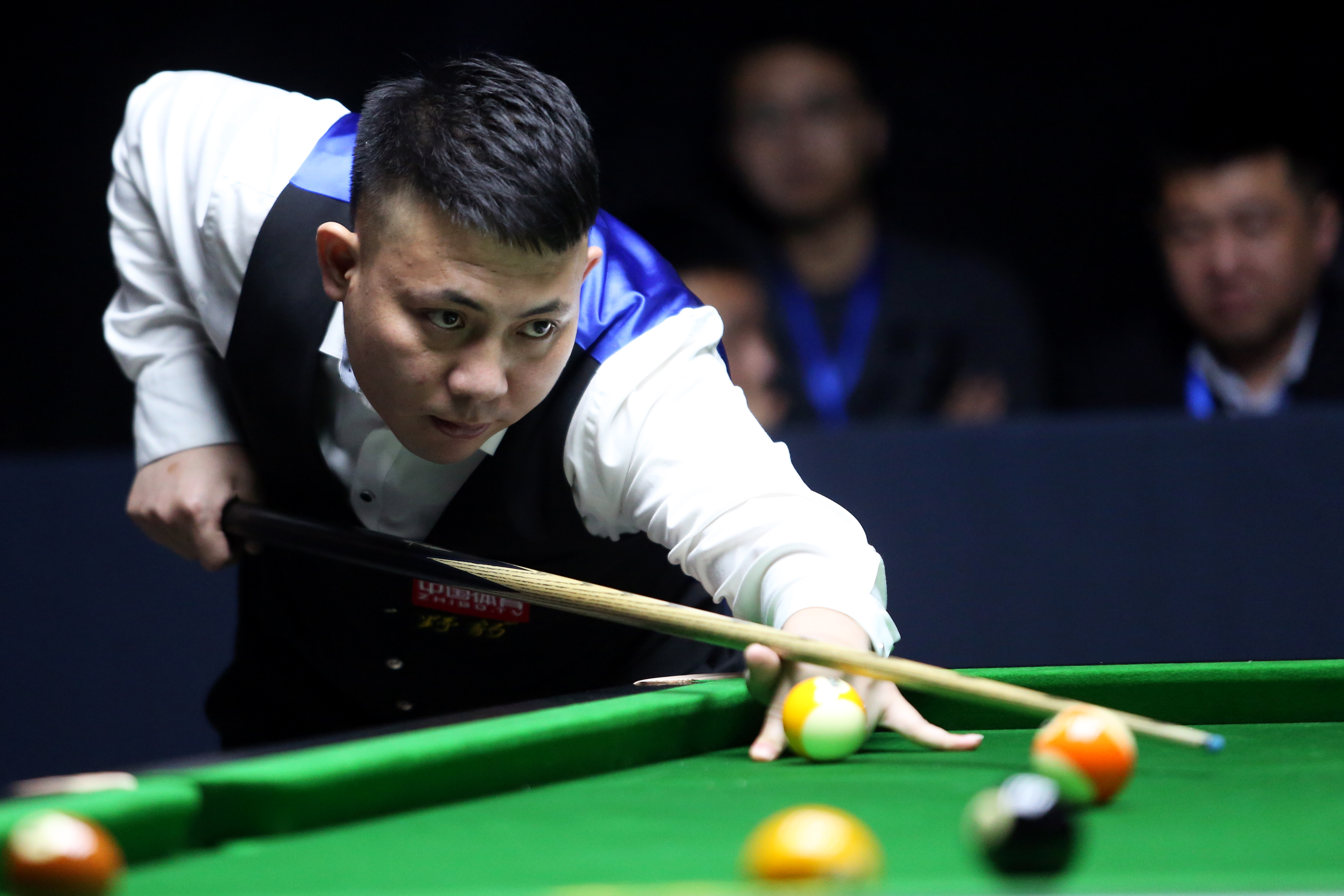 而更像是一 而更像是一