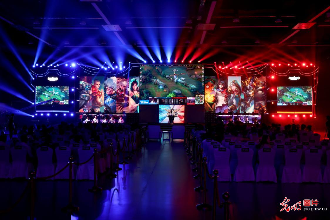 挥更是太阳 挥更是太阳